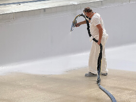 Préparation support béton piscine municipale