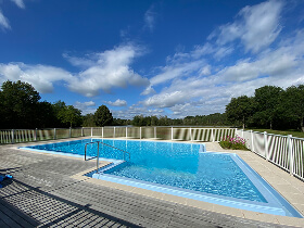 Préparation support béton piscine municipale